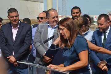 Descubrimiento de la placa de la calle que lleva el nombre de Sebastián Grisaleña (Foto TA)